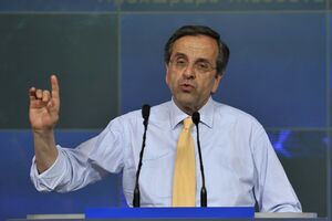 După o întrevedere cu preşedintele Carolos Papoulias, Antonis Samaras a declarat că trebuie format imediat un guvern de consens naţional
