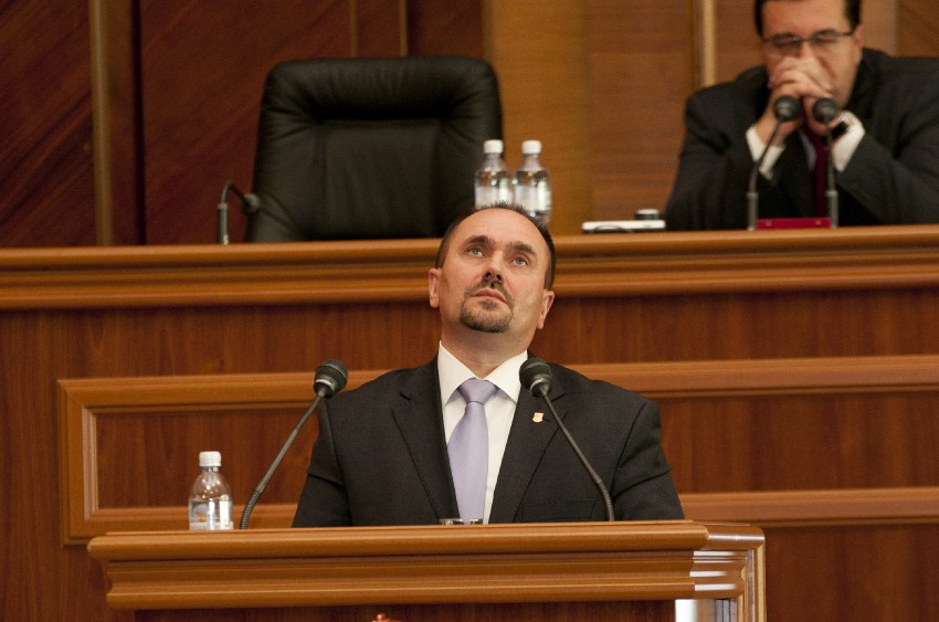 Ion Butmalai s-a plâns în presă că are fabricate mai multe dosare penale la procuratura generală