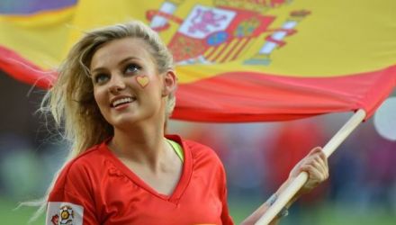 Echipele naționale de fotbal ale Spaniei și Italiei s-au calificat în această noapte în sferturile de finală