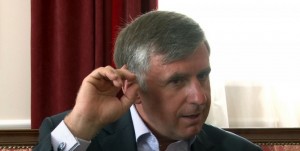 Sturza consideră că astăzi ambele părți biligerante sunt gata să se așeze la masa de negoieri. PL-ul însă nu este gata de compromisuri.