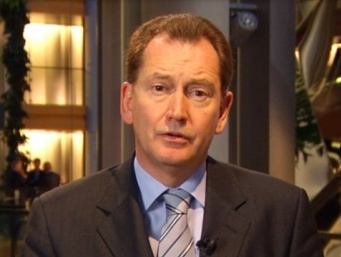  Între altele, europarlamentarul britanic s-a referit la eliminarea corupţiei în instituţiile publice şi aplicarea corectă a legilor