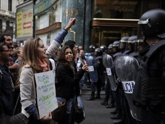 Dar acest tip de mobilizare paneuropeană nu este, în general, urmat în Grecia