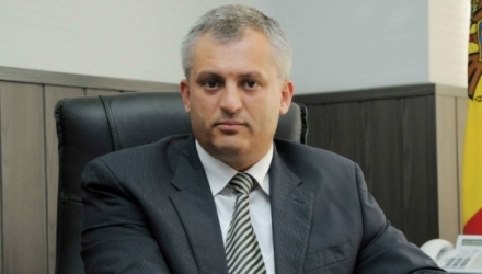 Colaboratorii Centrului Național Anticorupție au ajuns și la casa directorului Inspectoratului Fiscal Principal de Stat, Nicolae Vicol. 