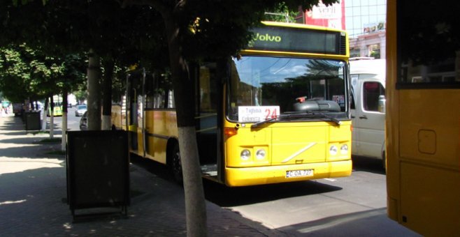 Pentru ca toate rutele din municipiu să fie deservite, sunt necesare 250 de autobuze