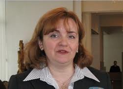 Viceministrul Afacerilor Externe, Natalia Gherman, îşi contrazice şeful direct şi susţine că moldovenii ar putea beneficia de călătorii fără vize în UE. Foto: cugetliber.wordpress.com
