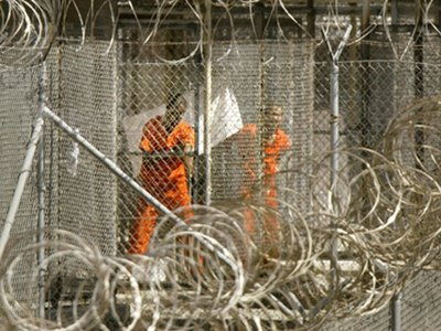 Din aprilie, data primirii oficiale a cererii sale de către Canada, el aştepta să afle dacă poate reveni în ţara sa natală.