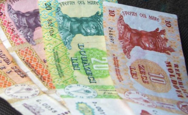 Leul moldovenesc s-a apreciat faţă de euro, dolarul american, rubla rusească, leul românesc şi hrivna ucraineană