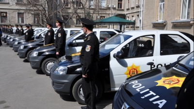 Полицейский должен быть примерным семьянином и участвовать в воспитании детей, формируя у них высокие нравственные и моральные качества. Фото: eurasianews.md