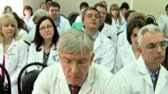 Totodată, medicii i-au cerut demisia Ministrului Sănătăţii. Întrebată ce crede despre această situaţie, oficialul european a spus că nu poate comenta.