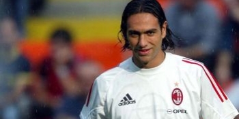 Alessandro Nesta a ajuns la AC Milan în 2002, de la Lazio Roma, când a fost transferat pentru suma de 31 de milioane de euro.