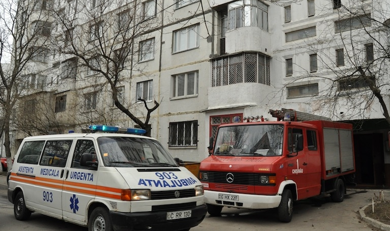 Un incendiu a izbucnit într-un apartament din Chișinău. 