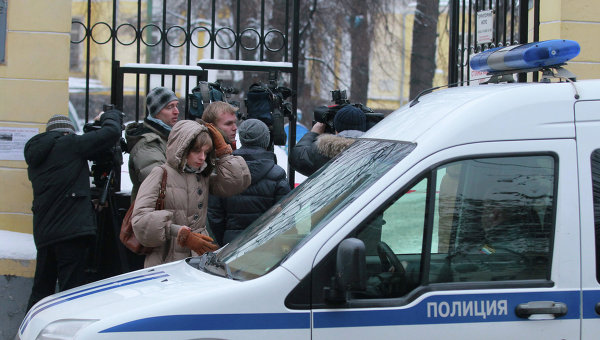Врачи говорят, что у жертвы стрельбы не будут работать ноги, если ей вообще удастся спасти жизнь.