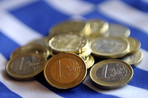 Institutele şi-au prezent joi prognoza de toamnă, punînd la îndoială faptul că Grecia ar putea să rămînă parte a zonei euro.