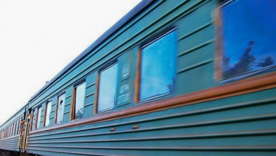 Легковой автомобиль столкнулся с поездом Кишинев-Москва. Фото: gorodnews.ru