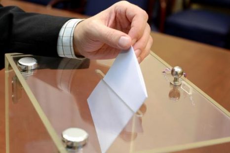 Secţiile de votare au fost închise duminică, 24 februarie, la ora 23.00 (ora R. Moldova) şi au fost redeschise astăzi de la 8.00 până la 16.00.