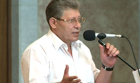 Potrivit lui Ghimpu, în spatele acestei deciziei Ministerului Justiţiei ar sta fostul premier Vlad Filat.