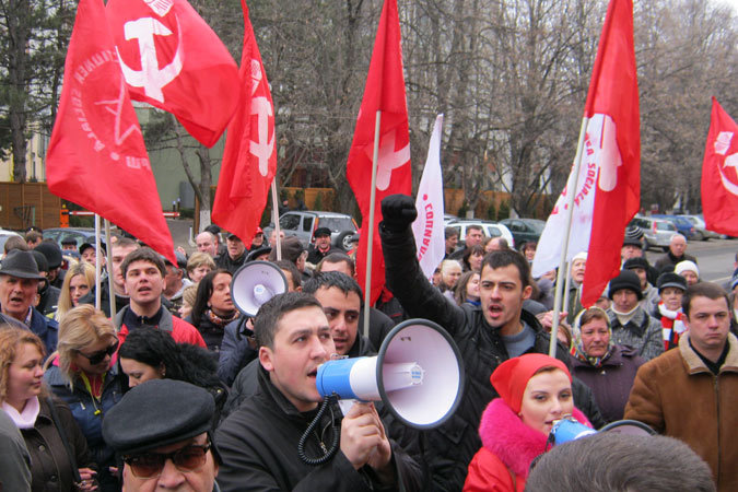 ПКРМ и Гражданский конгресс грозят устроить массовые акции протеста, если будет создан АЕИ-3