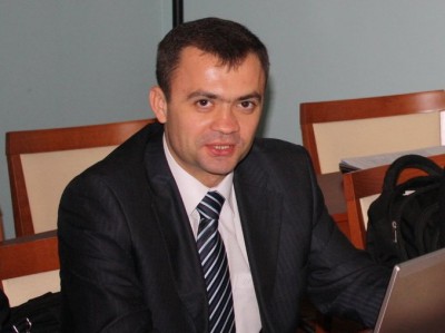 Директор по развитию Восточно-Европейского фонда, автор исследования «Повышение транспарентности финансирования политических партий и избирательных кампаний в Молдове» Андрей Бригидин.  