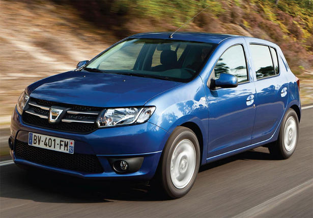 Dacia Sandero întră pe piața din Regatul Unit cu prețuri maxime sub cele ale Chevrolet Aveo și Volkswagen Polo.