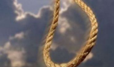 Он покончил жизнь самоубийством, надев на шею связанную вручную петлю и прикрепив ее к металлической трубе. Фото: 24h.md