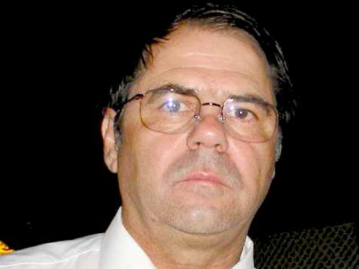 Mihai Baciu este profesor la Facultatea de Filosofie a Universităţii „A.I. Cuza”. Timp de două mandate a fost deputat în Parlamentul României.