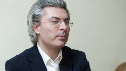 Вы смотрели серию «Развал Альянса»? Ну конечно, что же нам еще смотреть. Следующая серия – «Примирение Альянса», чего и следовало ожидать, ведь приближается святая Пасха и пора мириться.