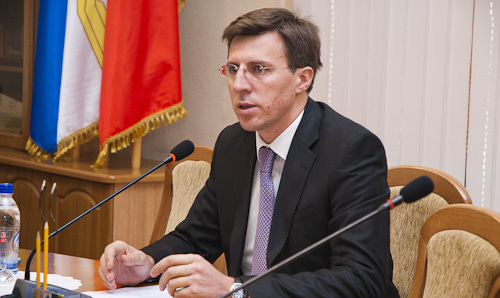  Ministerul Afacerilor Interne ar trebui să renunțe la mașinile dotate cu camere de luat vederi și radare. 