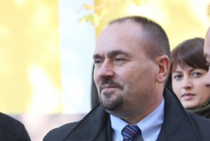 „Pentru nedeclararea conflictului de interese poate fi aplicată o sancţiune sub formă de amendă în mărime de la 2000 până la 6000 de lei”, mai precizează CNA.