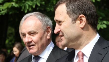 Explicația președintelui este că vrea să economisească