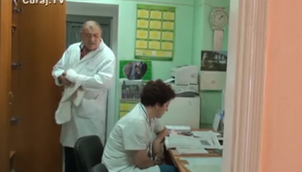 Medicii de la spitalul raional, ar fi cerut unei femei să ia acasă piciorul amputat al mamei.