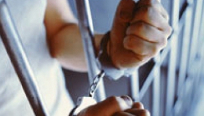 Suspectul riscă acum până la 20 de ani de închisoare sau detenție pe viață.