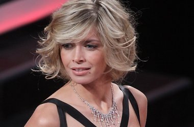 Вера Брежнева редко замечена в скандалах, связанных с судебными разборками.