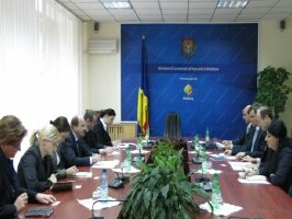 Laszlo Lovei l-a asigurat pe oficialul moldovean de disponibilitatea instituţiei pe care o reprezintă