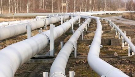În prezent, gazul natural din Federaţia Rusă este livrat consumatorilor moldoveni în baza unui contract expirat