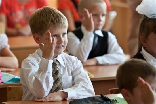 С 1 января все учебные заведения Молдовы были переведены на новую «подушевую» систему финансирования. На каждого ученика в год власти будут выделять теперь 6013 леев. Фото: nbm.md 