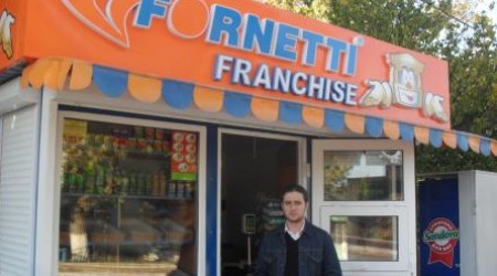 Дондюшанские власти сделали из простого владельца киоска «акулу бизнеса».