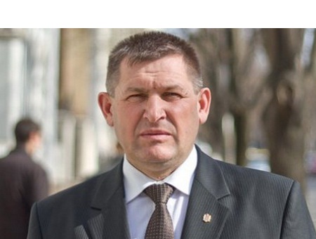  Бутмалай объяснит причину своего резкого вступления в начале вчерашнего пленарного заседания парламента.