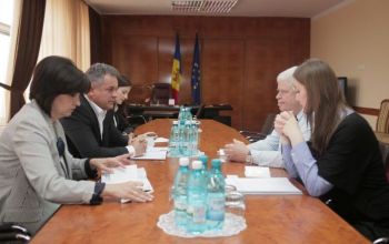 Prim-vicepreşedintele Parlamentului, Vlad Plahotniuc, a avut o întrevedere cu Steven Rader, directorul de program al Institutului Republican Internaţional din Moldova (IRI)