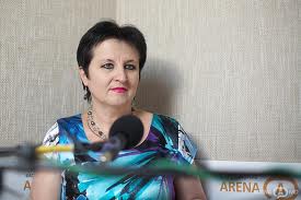  Deputatul din grupul reformatorilor PL, Ana Guţu, a avut parte de un moment jenat regizat de colegii ei din Parlament. 