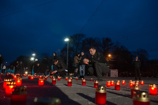 La 4 ani de la evenimentele din 2009, duminică, 7 aprilie, în Chişinău au avut loc mai multe acţiuni de comemorare a victimelor.