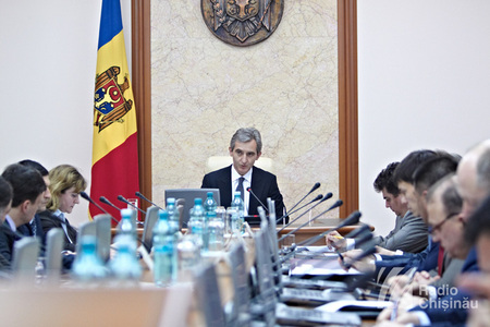 Amintim că la ședința de miercuri a Guvernului, a fost aprobată demisia liberalului, Ion Cebanu  de la șefia Moldsilva.