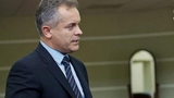 Vineri s-a produs doar o schimbare simbolică. Schimbările de esență trebuiesc începute de luni