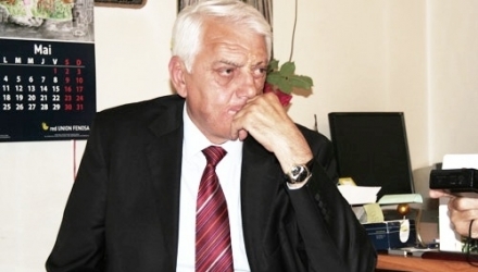 Valeriu Muravschi mai consideră că la baza demiterii Guvernului Filat au stat interese personale. 