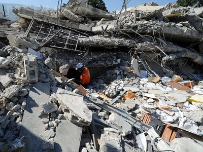 Ţara a cunoscut în ultimii ani mai multe drame similare legate de deteriorarea clădirilor sau de nerespectarea legislaţiei urbanistice.