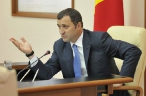Spicherul Marian Lupu a anunțat că prim-ministrul Filat nu va veni în Parlament pentru că ... este ocupat.
