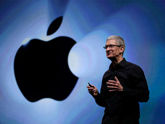 Кук также привел прогноз, согласно которому объем продаж iPhone к 2016 году вырастет вдвое. 