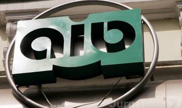 Nu poate fi vorba de careva atacuri raider sau fraude , dupa cum afirma conducerea MAIB, in conditiile in care proprietarii actiunilor au incheiat contracte de vinzare - cumparare a actiunilor, iar cumparatorul a achitat costul lor conform prevederilor contarctuale, ce a fost acceptat de catre vinzator.  