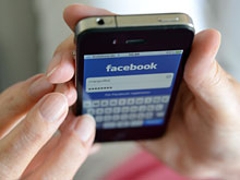 Facebook пользуется каждый седьмой, зависимостью от социальных сетей можно объяснить эпидемию ожирения. 