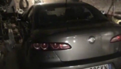 Автомобиль Alfa Romeo, оценённый в 10.500 евро, был куплен в кредит в Италии месяц назад.