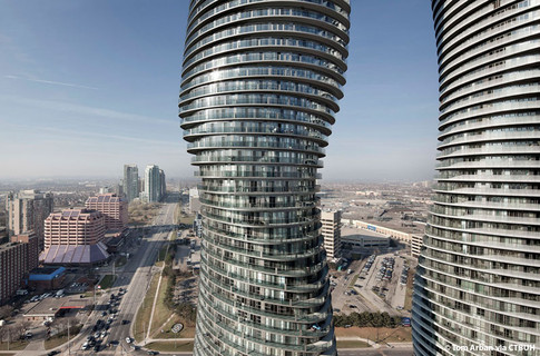 Международный совет по высотным зданиям и городской среде (Council on Tall Buildings and Urban Habitat) определил лучшие небоскребы мира в 2012 году.